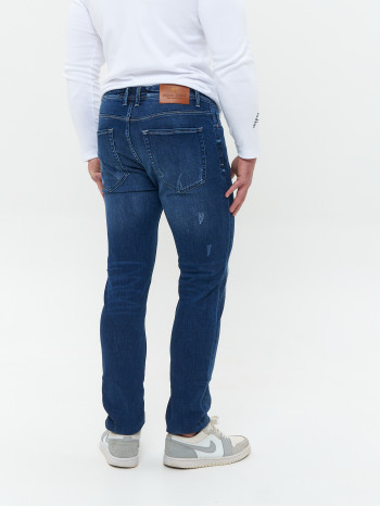 Джинсы зауженные к низу Slim Fit классические