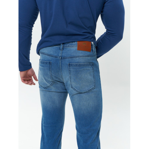 Джинсы зауженные к низу Slim Fit 
