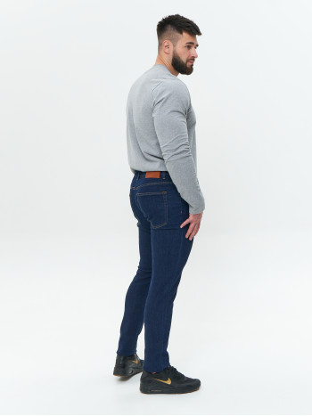 Джинсы зауженные к низу Slim Fit классические